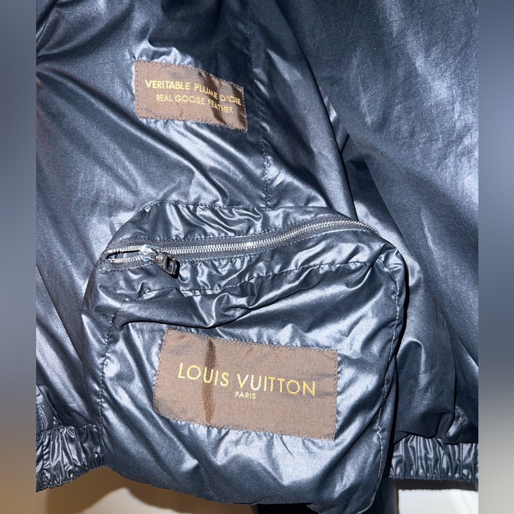 LOUIS VUITTON BOMBER BLACK JACKET - Picture 3 of 9